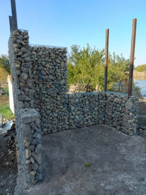 Габионная мангальная зона в пригороде Краснодара