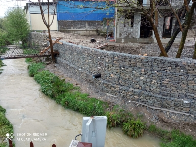 Габионная конструкция для защиты берега реки в Сочи