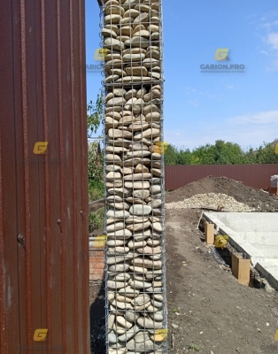 Сварной габионный забор для частного участка в Тихорецке